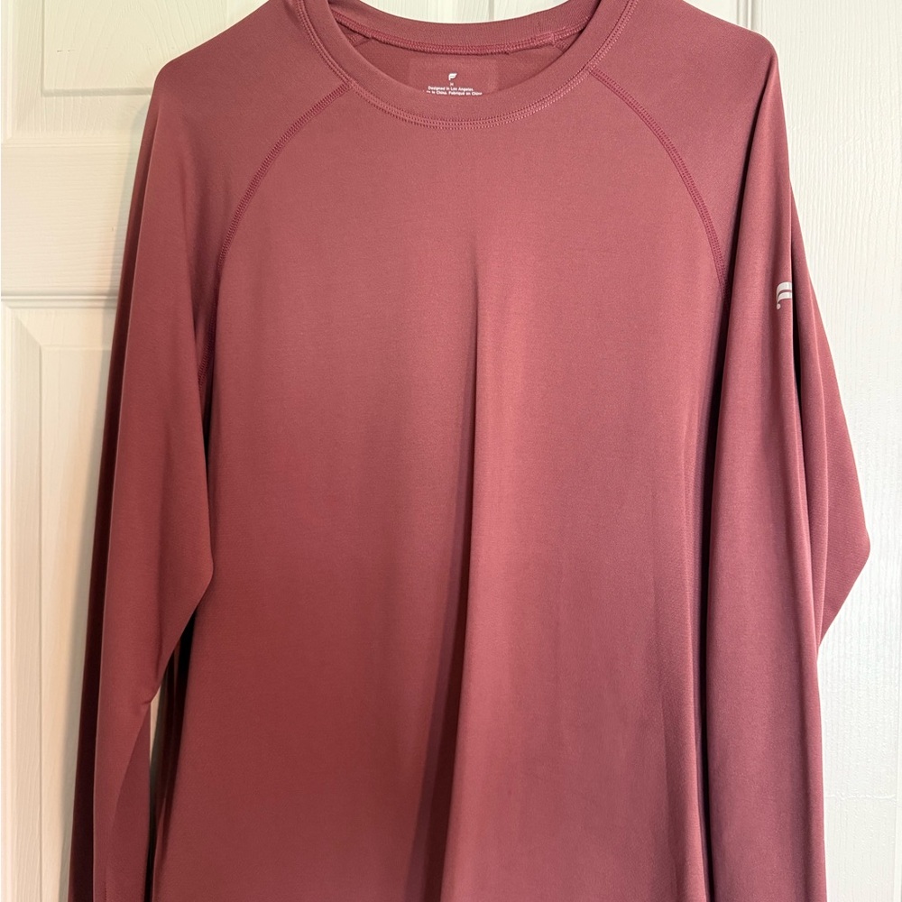 NEW Fabletics Burgundy Long Sleeve Performance Tee – Men’s Medium